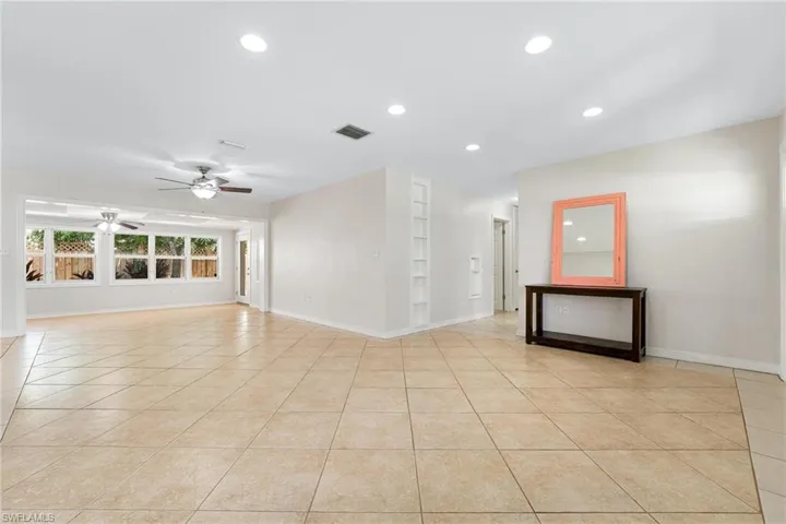 1505  Paloma  DR, Fort Myers, FL 33901
