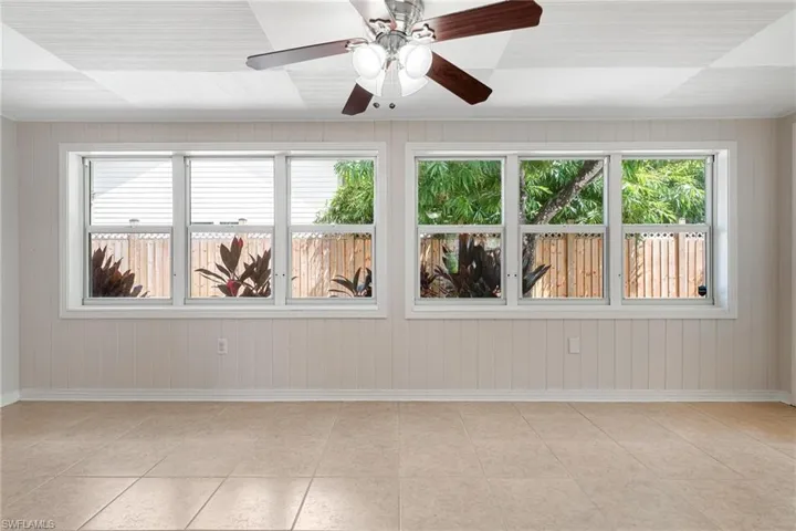 1505  Paloma  DR, Fort Myers, FL 33901