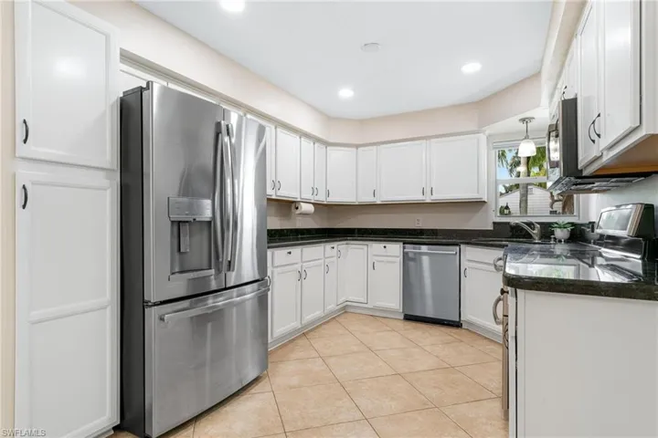 1505  Paloma  DR, Fort Myers, FL 33901