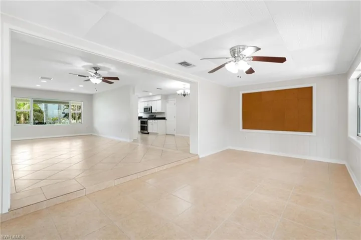 1505  Paloma  DR, Fort Myers, FL 33901