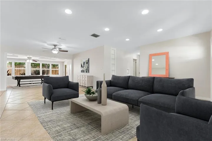 1505  Paloma  DR, Fort Myers, FL 33901