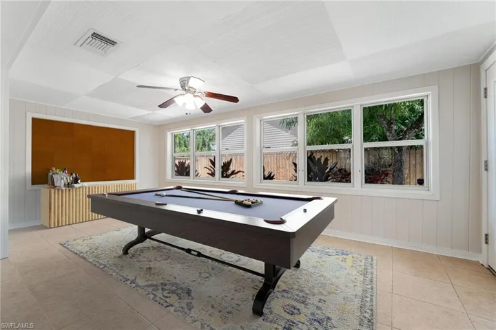 1505  Paloma  DR, Fort Myers, FL 33901