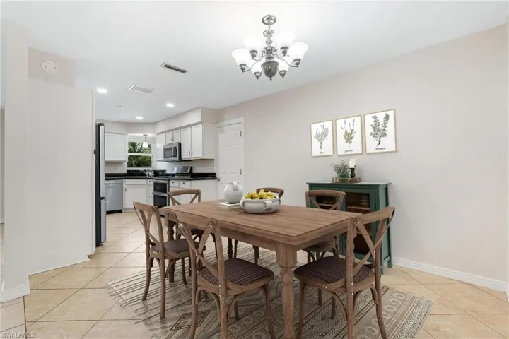 1505  Paloma  DR, Fort Myers, FL 33901