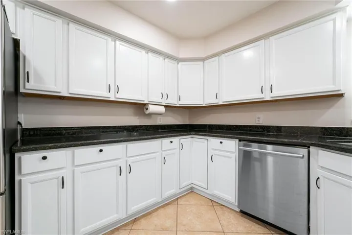 1505  Paloma  DR, Fort Myers, FL 33901