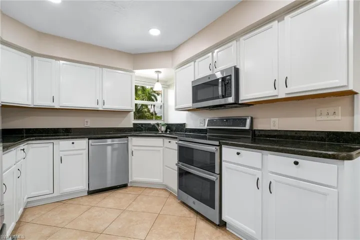 1505  Paloma  DR, Fort Myers, FL 33901