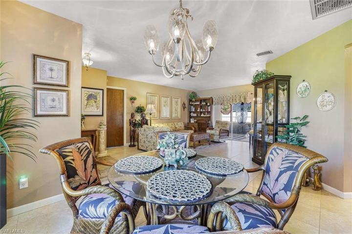 901 SE 21st  TER, CAPE CORAL, FL 33990