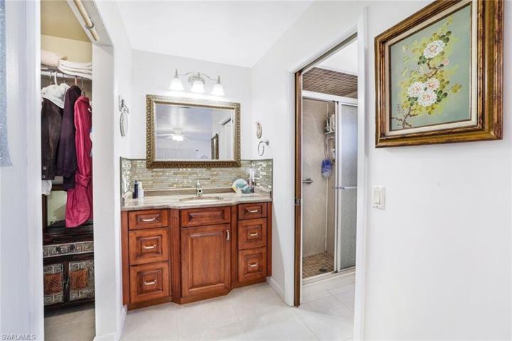901 SE 21st  TER, CAPE CORAL, FL 33990
