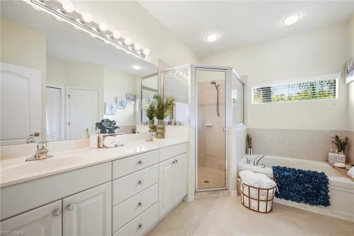 20480 Torre Del Lago St, Estero, Florida 33928