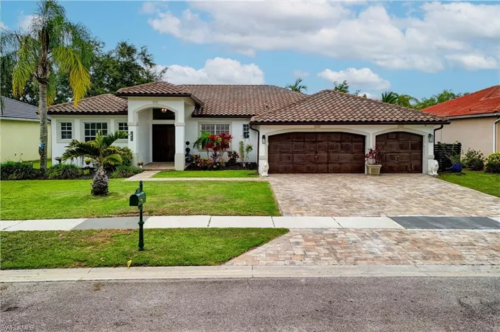 3442 Allegheny Ct, Naples, Florida 34120