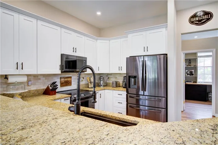 3442 Allegheny Ct, Naples, Florida 34120