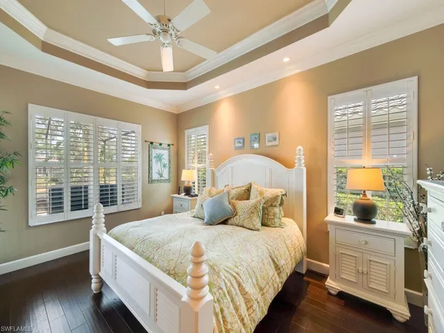 16083  Parque  LN, Naples, FL 34110