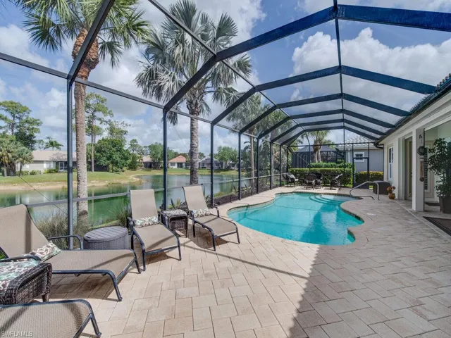 16083  Parque  LN, Naples, FL 34110