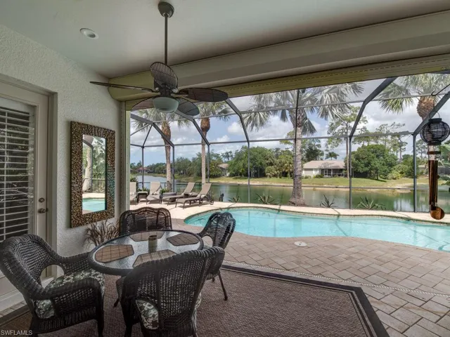 16083  Parque  LN, Naples, FL 34110