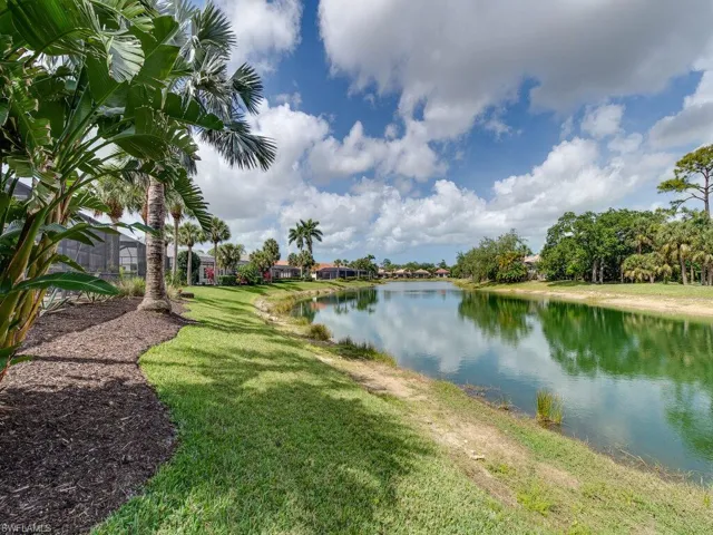16083  Parque  LN, Naples, FL 34110