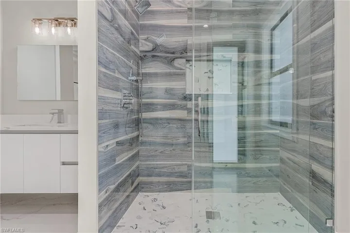 Guest/pool bathroom shower