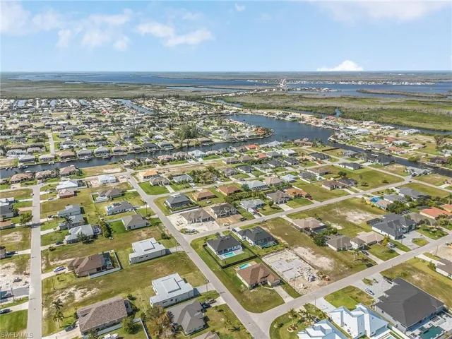 3719 SW 1st  TER, Cape Coral, FL 33991