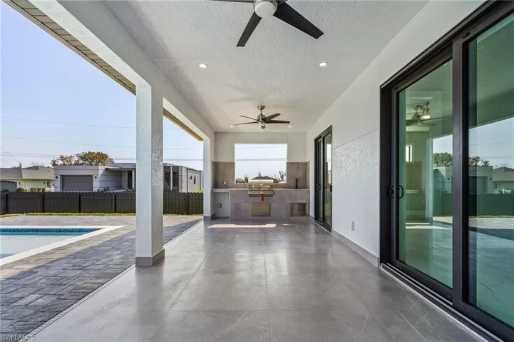 Lanai under truss/ outdoor kitchen