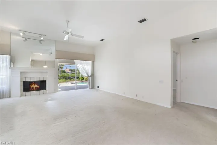 11718 Quail Village Way # 17, Naples Fl 34119