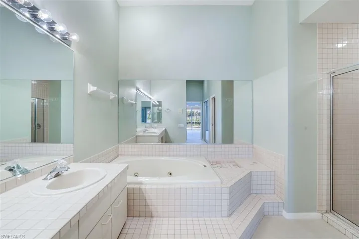 11718 Quail Village Way # 17, Naples Fl 34119