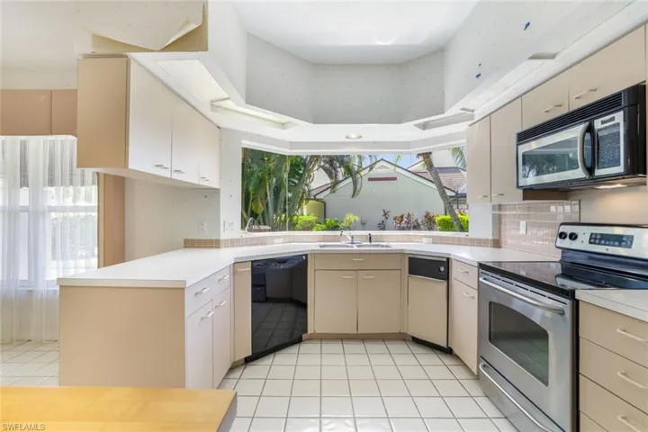 11718 Quail Village Way # 17, Naples Fl 34119