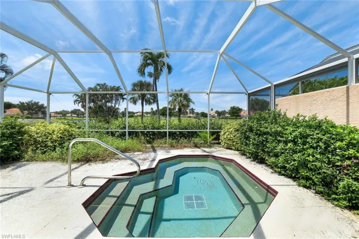 11718 Quail Village Way # 17, Naples Fl 34119