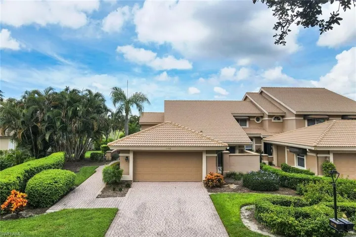 11718 Quail Village Way # 17, Naples Fl 34119