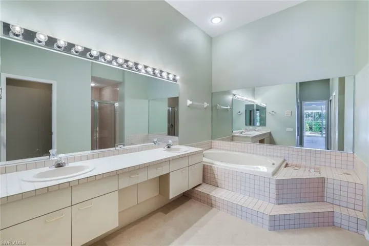 11718 Quail Village Way # 17, Naples Fl 34119