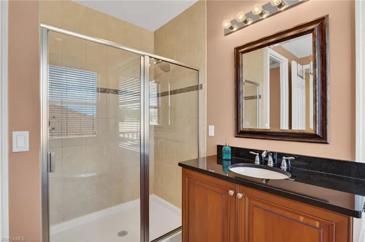 6598  Monterey  PT, Naples, FL 34105