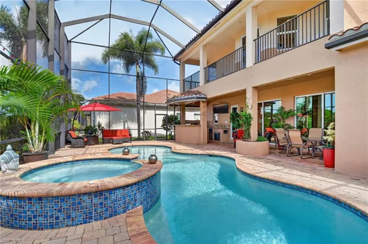 6598  Monterey  PT, Naples, FL 34105
