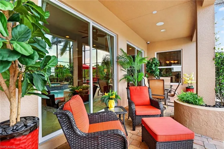 6598  Monterey  PT, Naples, FL 34105