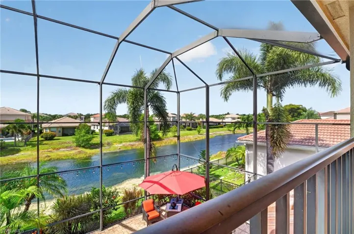6598  Monterey  PT, Naples, FL 34105
