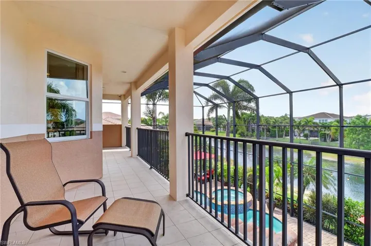 6598  Monterey  PT, Naples, FL 34105