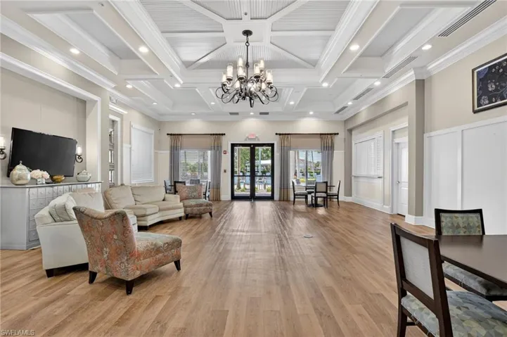 6598  Monterey  PT, Naples, FL 34105