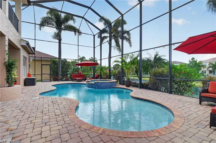 6598  Monterey  PT, Naples, FL 34105