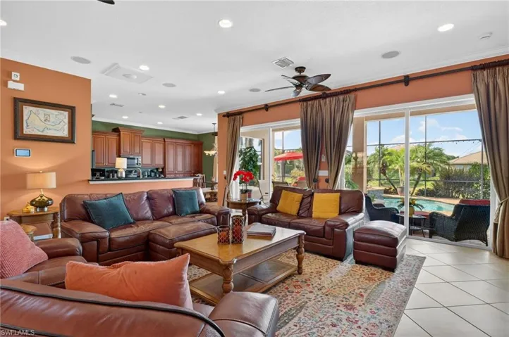 6598  Monterey  PT, Naples, FL 34105