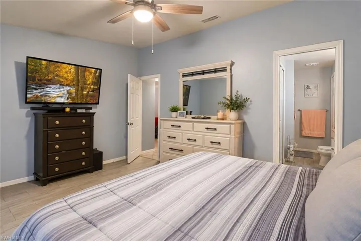 32 Lincoln Ave, Lehigh Acres, Florida 33936