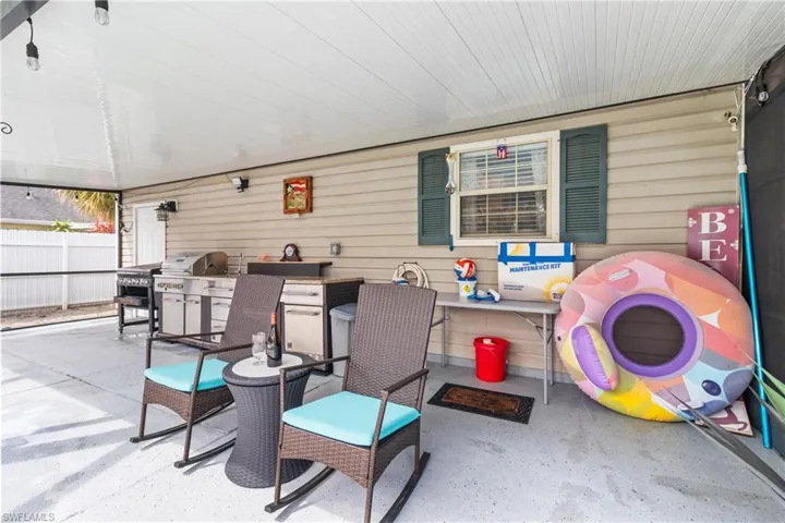 View of patio / terrace with area for grilling