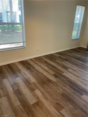 NEW FLOORS 4/19