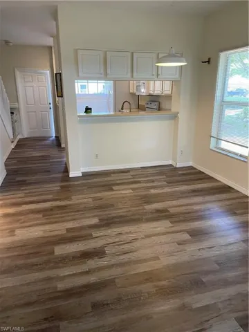 NEW FLOORS 4/19