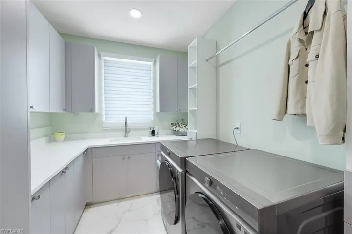 4231 Nw 12th Ln, Cape Coral, Florida 33993