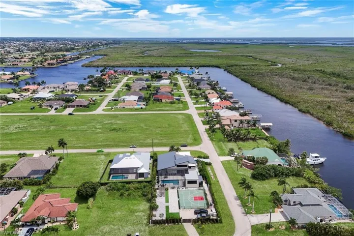 4231 Nw 12th Ln, Cape Coral, Florida 33993