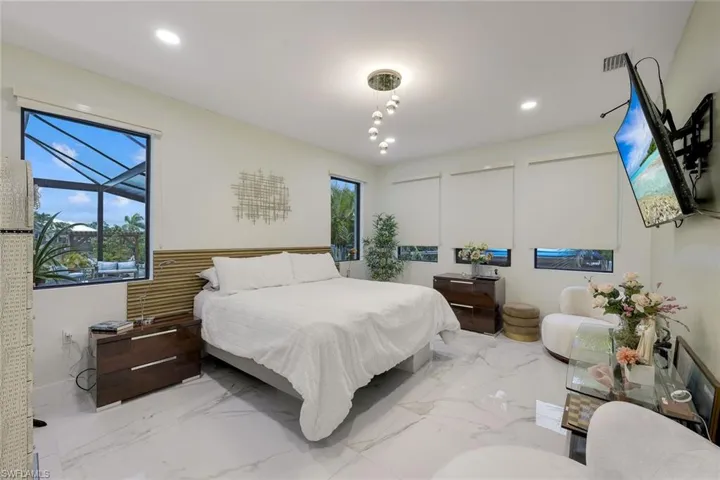 4231 Nw 12th Ln, Cape Coral, Florida 33993