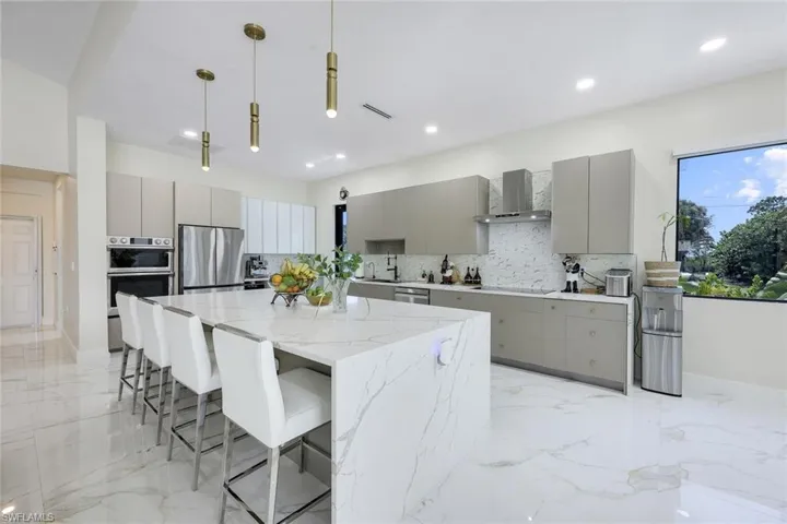 4231 Nw 12th Ln, Cape Coral, Florida 33993