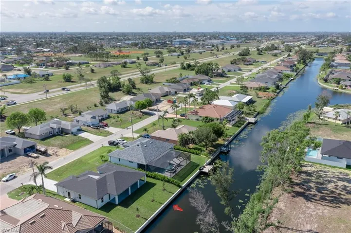 1202 Sw 8th Pl, Cape Coral, Florida 33991