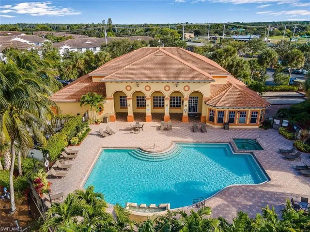 7985  Preserve  CIR, Naples, FL 34119