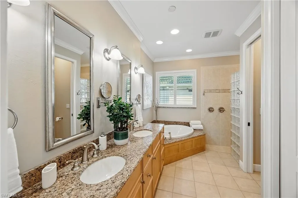 4013 Bastia CT, Punta Gorda, FL 33950,225048366