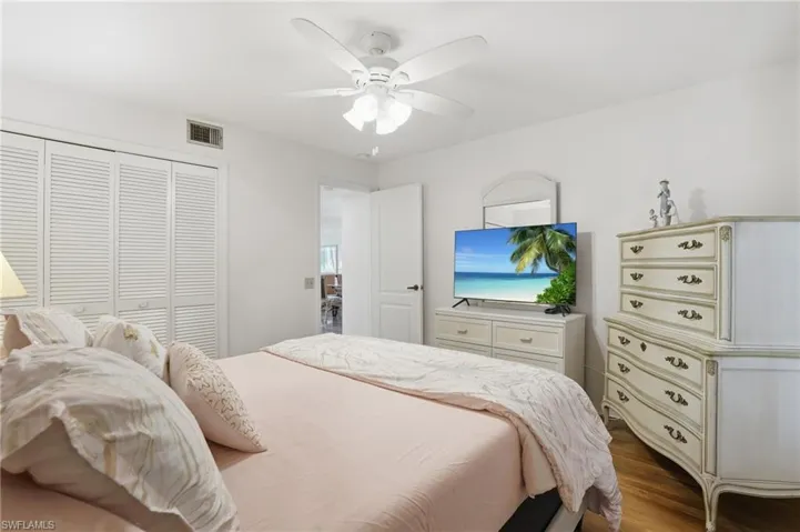 7300 Coventry Ct 606, Naples, Florida 34104
