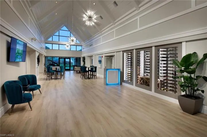 7300 Coventry Ct 606, Naples, Florida 34104