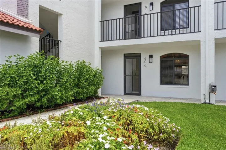 7300 Coventry Ct 606, Naples, Florida 34104