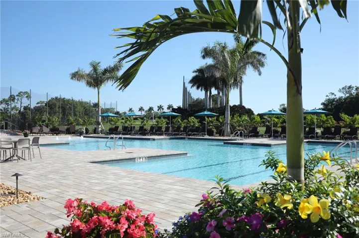 7300 Coventry Ct 606, Naples, Florida 34104